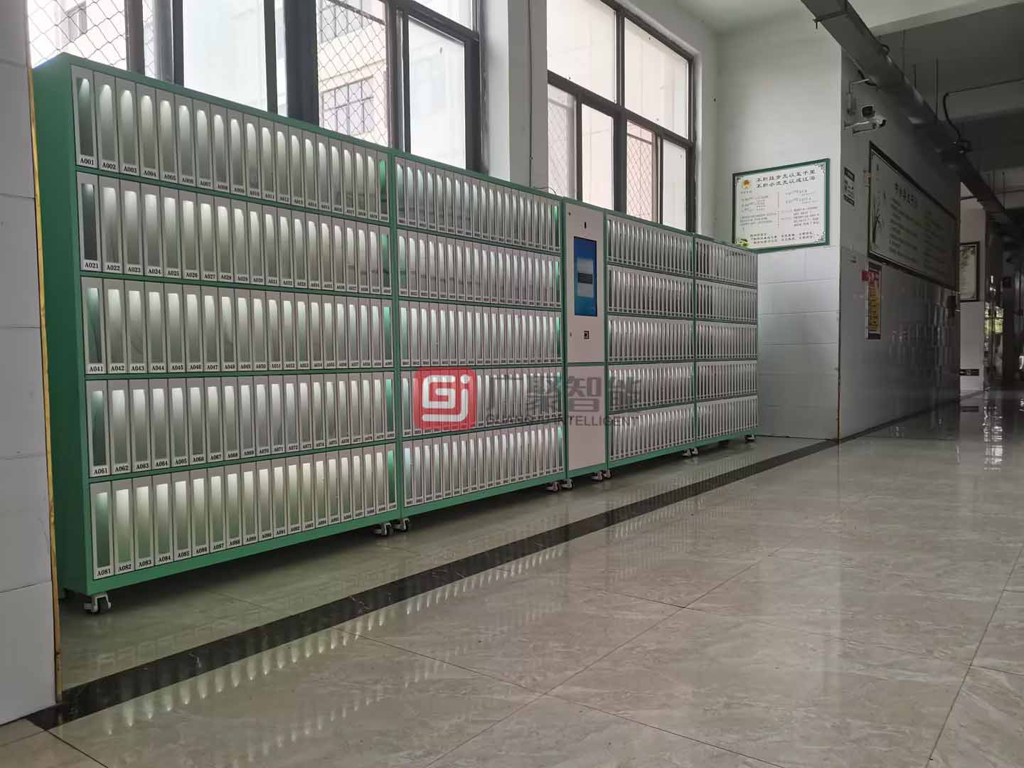开封某学校共享图书借阅柜